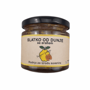 Domaće slatko od dunje sa orahom